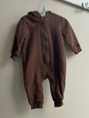 🐻🤎 GAP Baby Brannan Bear Hoodie One-Piece – Size 6–12M 🤎🐻